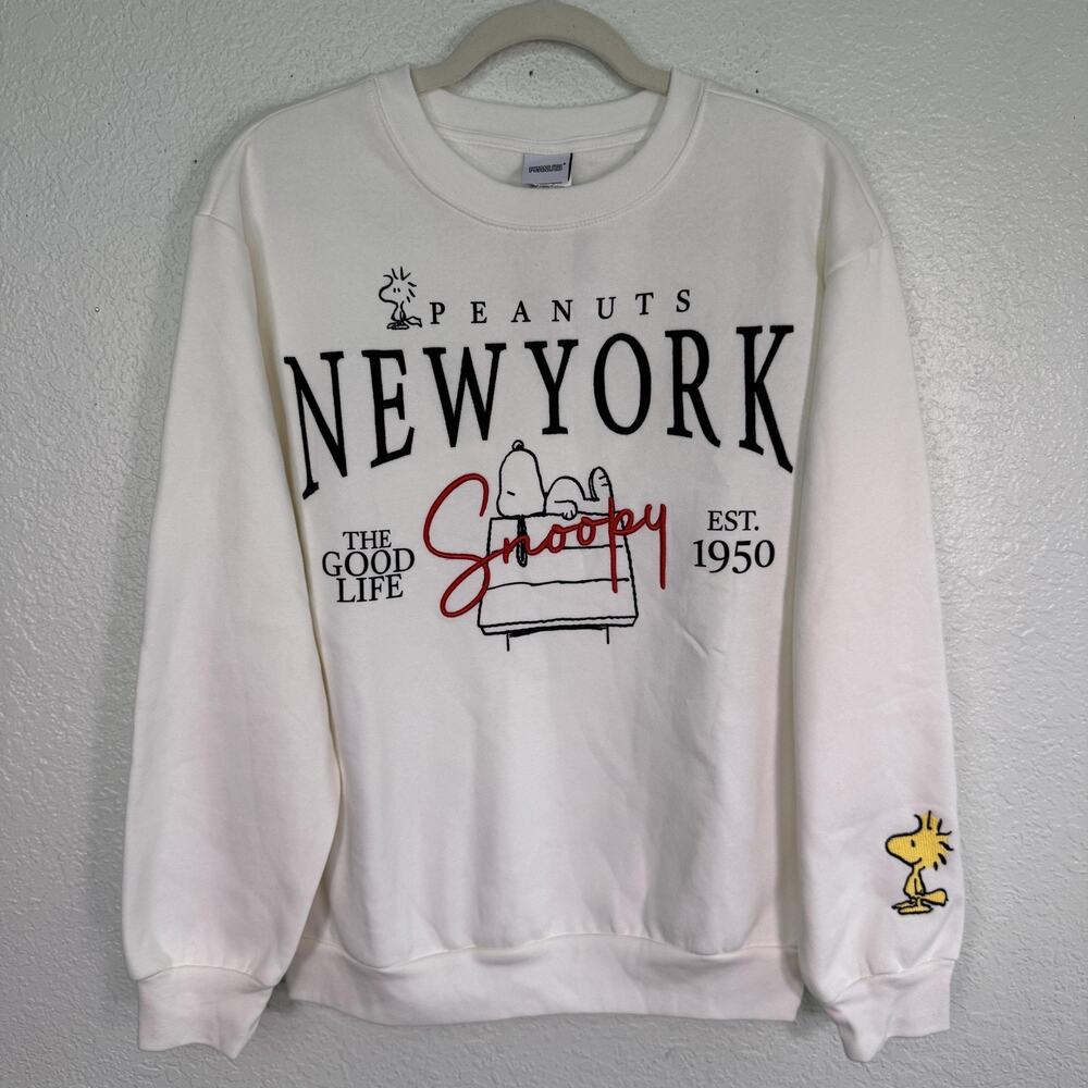 Peanuts Sweatshirt Womens Medium New York Snoopy Woodstock Fleece Sweater NEW
